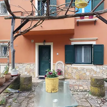 شقة Nature Retreat Kalafationes